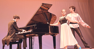 65 öğrenciden piyano resitali