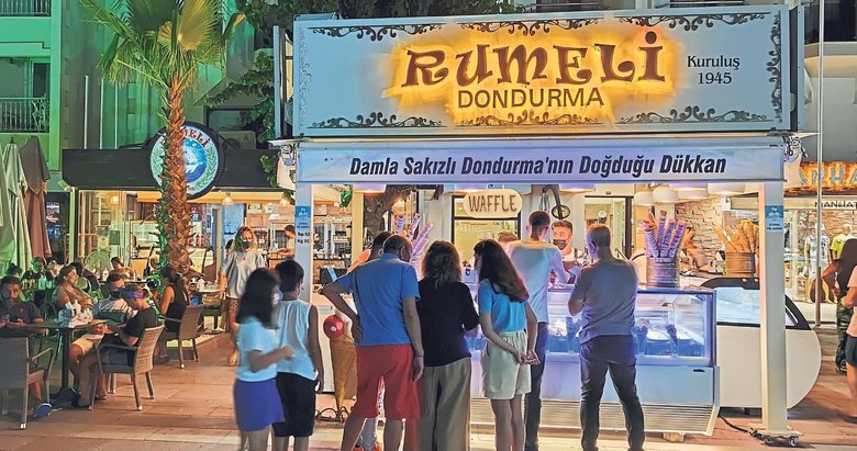 Kuşaktan kuşağa aktarılan lezzet Rumeli Pastanesi