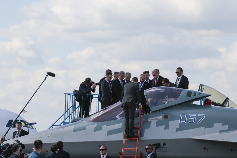Başkan Erdoğan, Putin ile beraber yakından incelemişti! İşte SU-57’nin dikkat çeken özellikleri