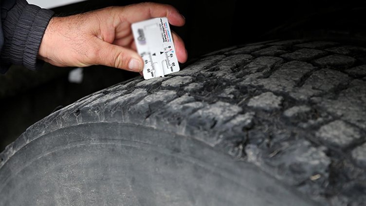 2024 kış lastiği takmamanın cezası kaç lira? Kış lastiğini kimler takmak zorunda?