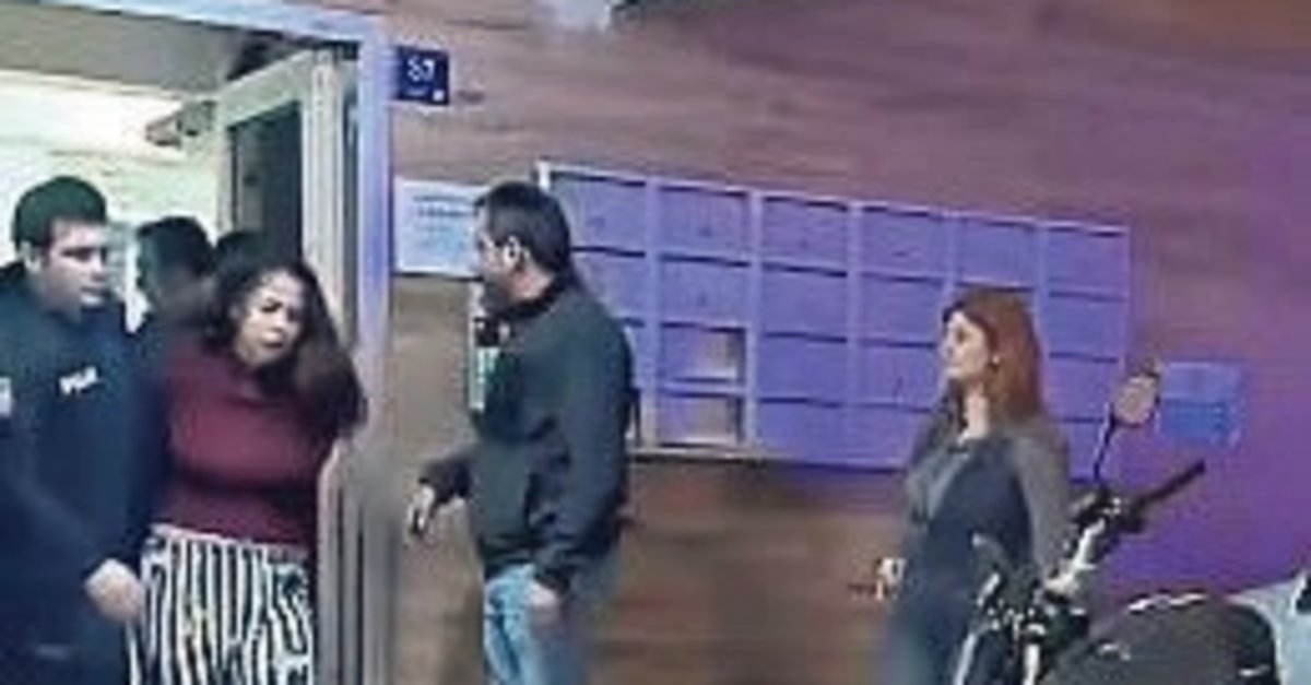 Emanet ettiği evini polisle geri aldı