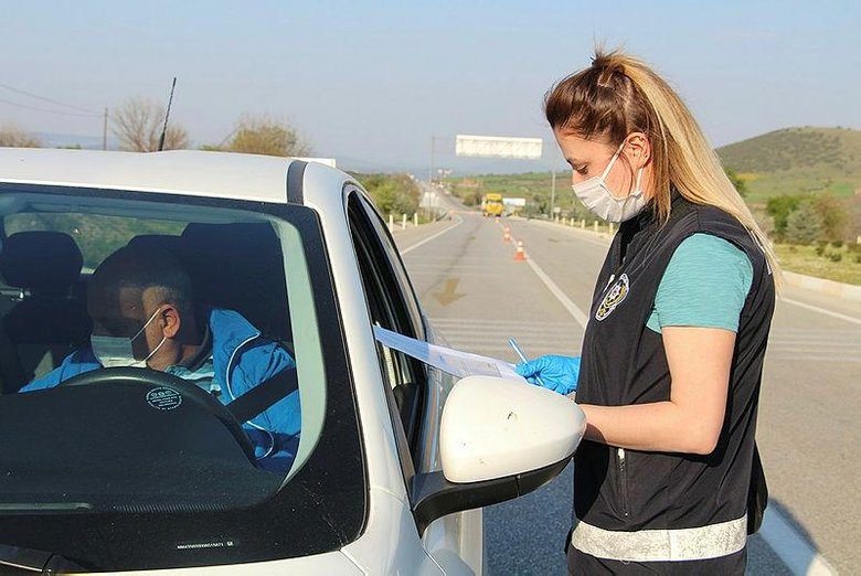 Ailesine kızan 86 yaşındaki kadın Uşak’tan Manisa’ya yürüdü