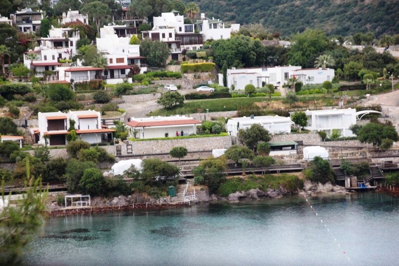Yılmaz Özdil’in Bodrum’daki villa olayında yeni gelişme! Villayı böyle büyütmüş!