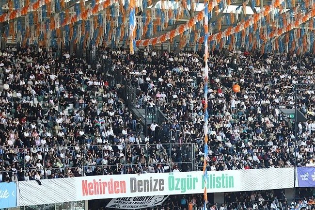 Başkan Erdoğan: Türkiye’nin parlak yarınları gençlerin gayretleriyle şekillenecek