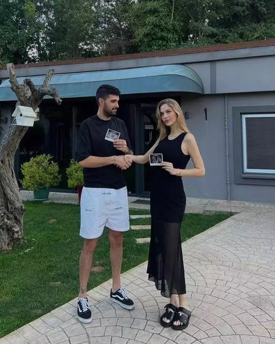 İdo Tatlıses ve Yasemin Şefkatli’nin bebekleri dünyaya geldi! Çiftin ikizlerin adı...