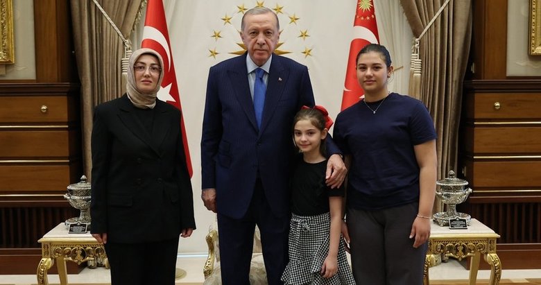 Başkan  Erdoğan, Ayşe Ateş’i kabul etti