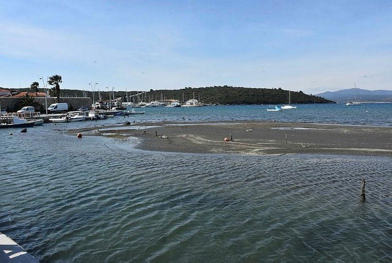 Seferihisar’daki korkutan görüntünün sebebi ortaya çıktı! Deniz neden çekildi?