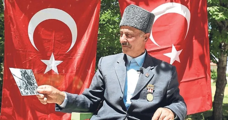 Beşparmak dağlarının zirvesindeki Türk tankı