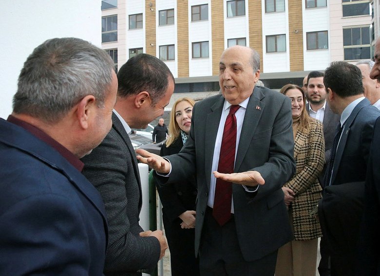 AK Parti’nin Muğla Büyükşehir Belediye Başkan adayı Ayaydın ilçe ziyaretlerine devam ediyor