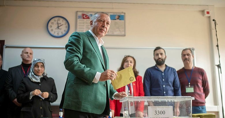 Başkan Erdoğan’ın oy kullandığı sandıktan kim çıktı?