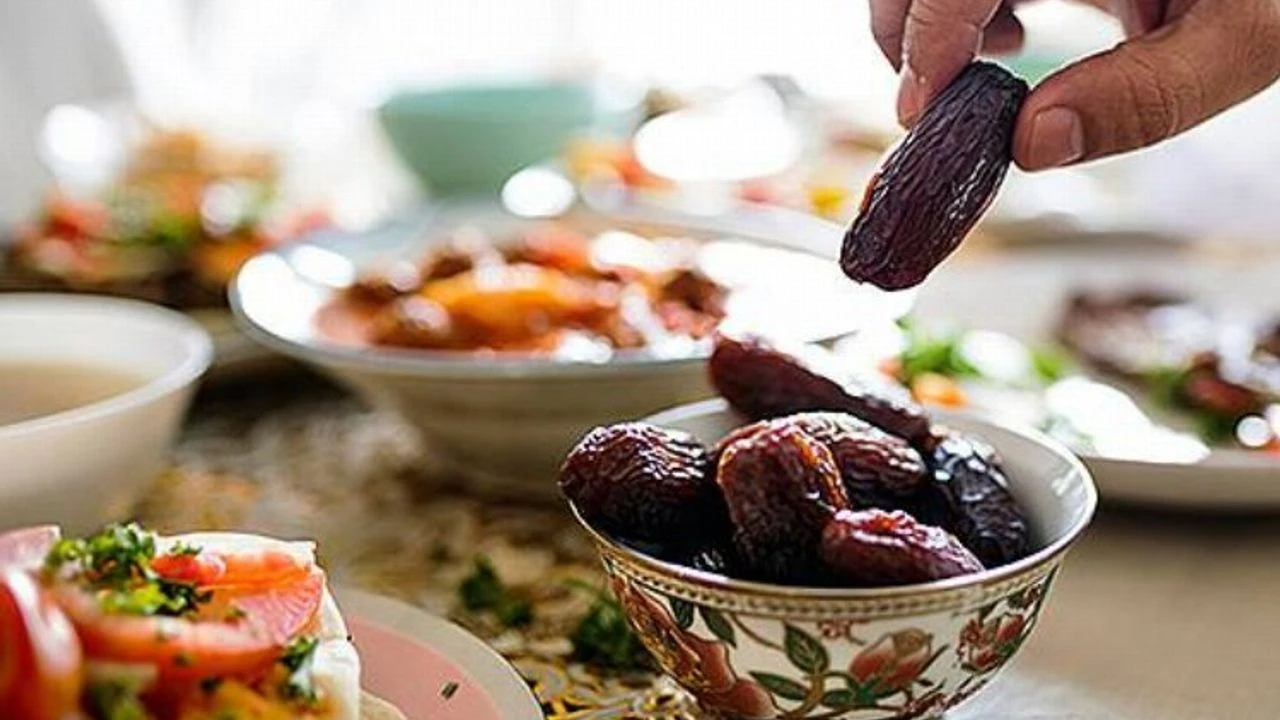 Niyet etmeden oruç tutulur mu? Sahura kalkmadan niyet edilen oruç kabul olur mu? İşte cevabı