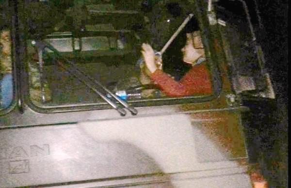 Merkezefendi Belediyesi’nin skandalına tepkiler dinmiyor: İlla heykel yapacaklarsa, 15 Temmuz kahramanlarının heykelini yapsınlar...