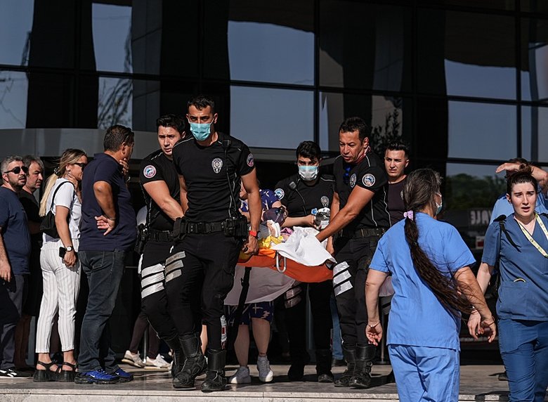 İzmir’de çıkan yangın kontrol altına alındı