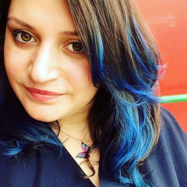 Hastanede yere düşen kadın tekniker hayatını kaybetti