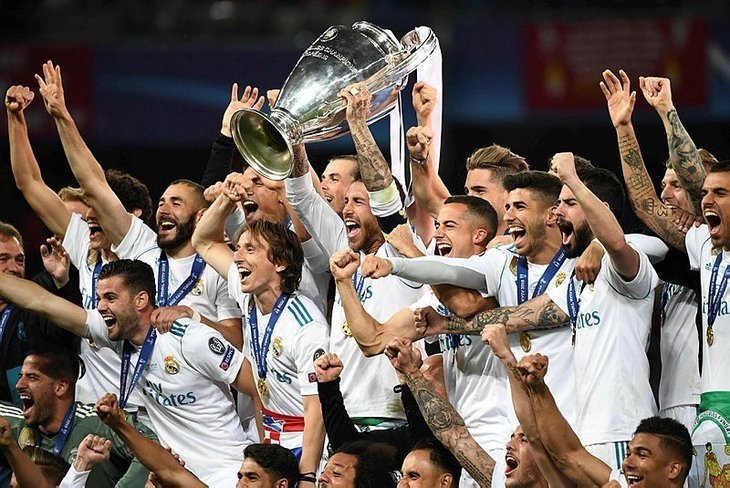 UEFA son 10 yılın kulüp sıralamasını açıkladı.