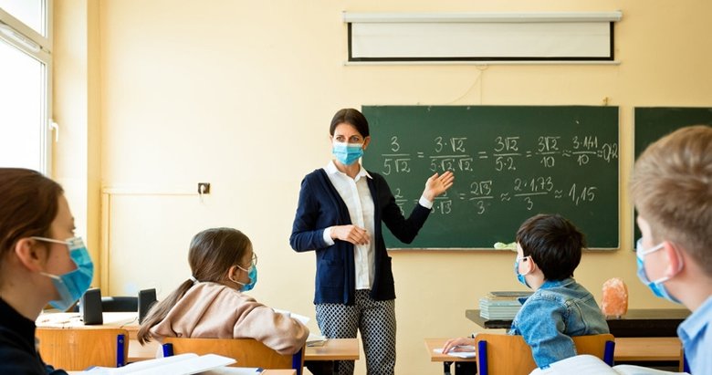 Okullarda yüz yüze eğitim devam edecek mi? Milli Eğitim Bakanı Mahmut Özer’den flaş açıklama!