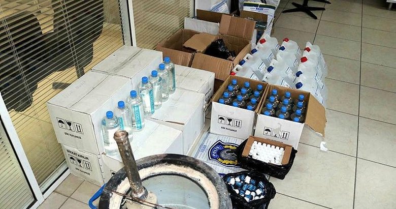 Foça’da sahte içki operasyonu: 9 gözaltı