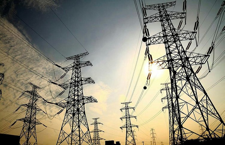 İzmir’de elektrik kesintisi gün boyu sürecek! Elektrikler ne zaman gelir? 10 Eylül Salı elektrik kesintileri