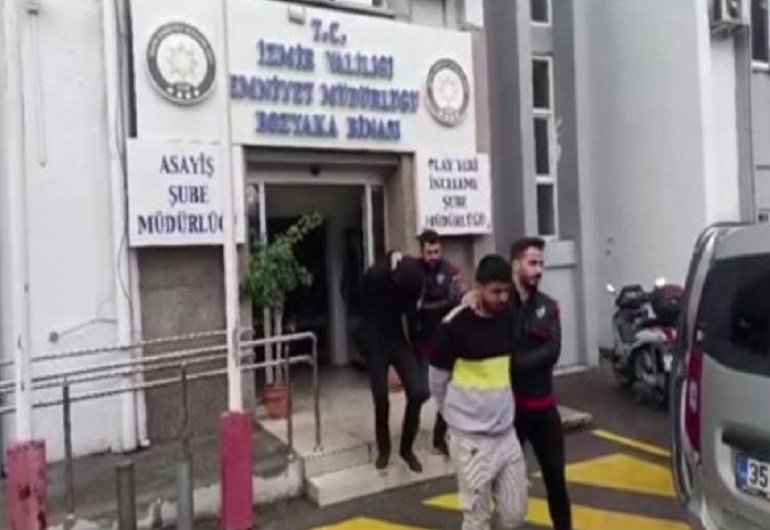 İzmir’de internetten sahte ilanla araç satan çete çökertildi