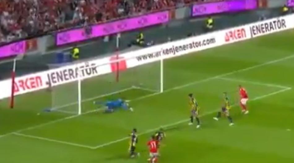 Benfica - Fenerbahçe maçı sonrası Volkan Demirel’e tepki!