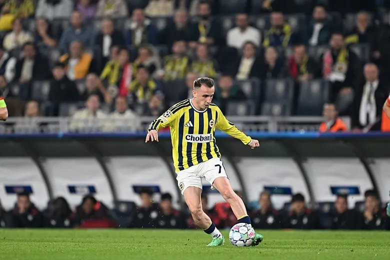 kerem-akturkoglundan-galatasaray-derbisi-icin-ozel-istek-1793020810948.jpeg