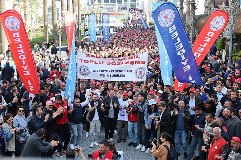 İzmir’de binlerce işçi iş bıraktı! ’Belediye yönetimi sesimizi duymuyor’
