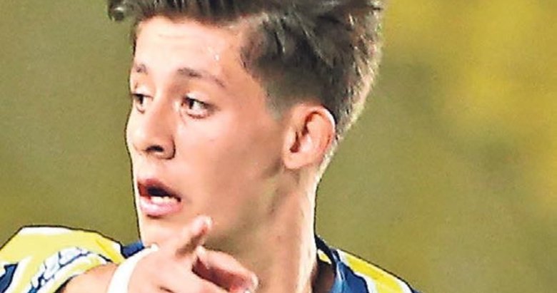 İtalyan devi, Fenerbahçe’nin iki yıldızının peşine düştü