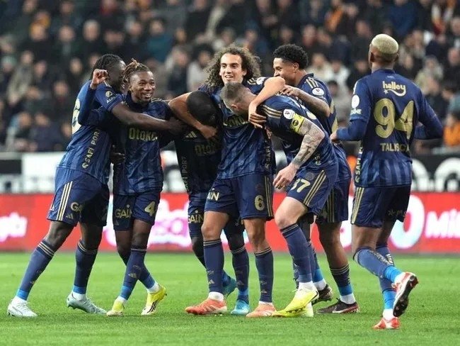 fenerbahcenin-sampiyonlar-ligindeki-rakibi-belli-oldu-1781692891200.jpeg
