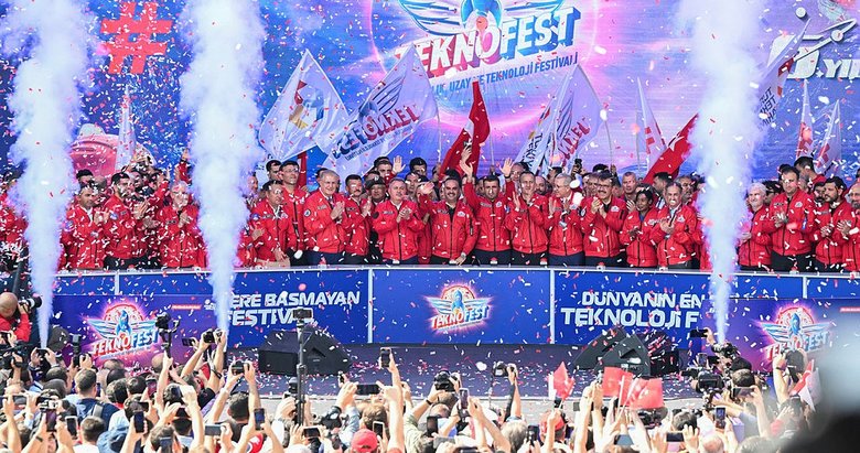 Milli teknoloji hamlesiyle dünyaya örnek olduk