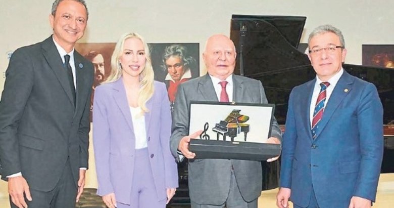 Genç yetenekler Steinway Sons ile sahne aldı