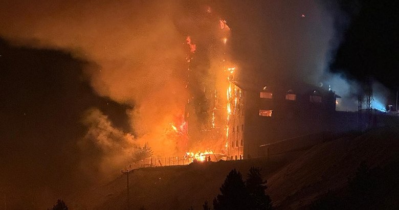 Bakan Yerlikaya acı haberi açıkladı: Bolu’daki yangın faciasında 66 can kaybı!