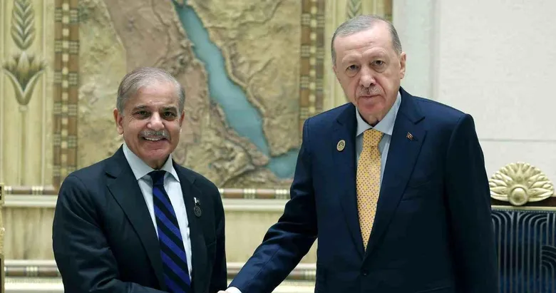 Pakistan Başbakanı Türkiye’ye geliyor