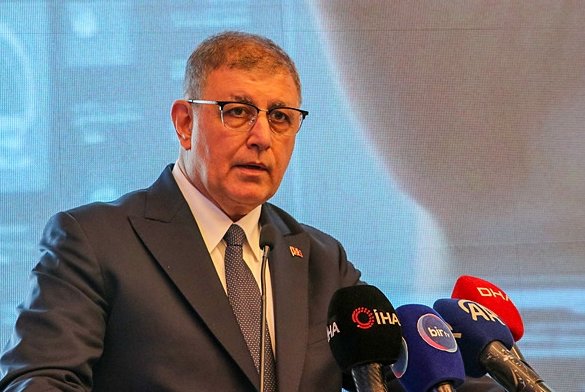 Toplanmayan çöpler felakete kapı aralıyor