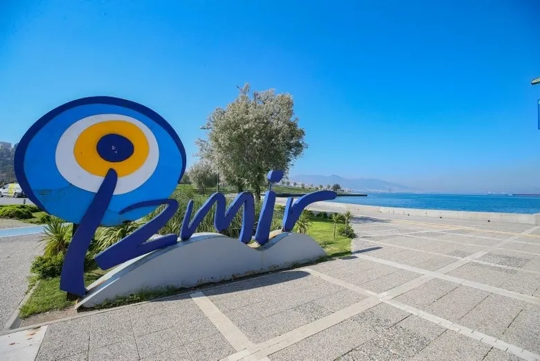 izmirde-6-ayda-ziyaretci-akini-1787218344464.jpg