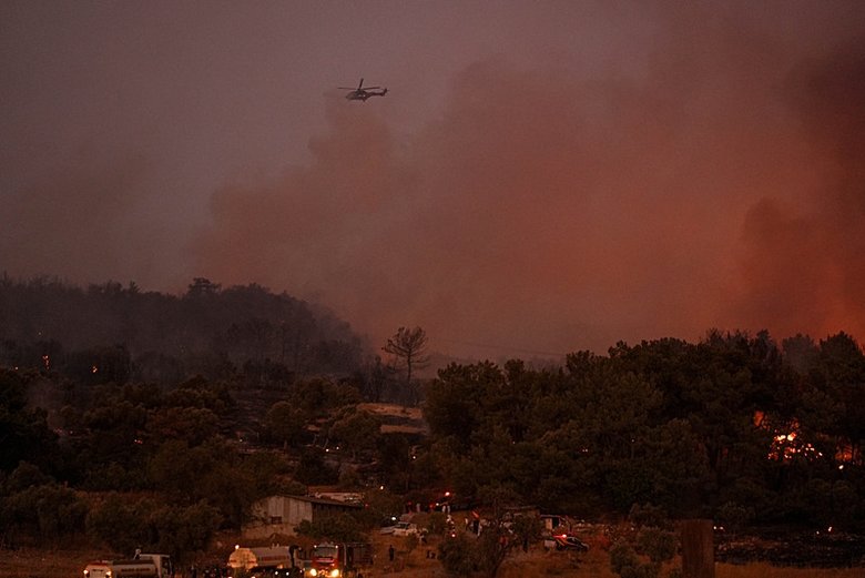 İzmir Buca’da büyük yangın