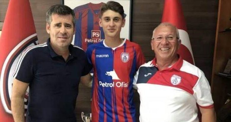 Yıldızlar Ada’ya doğru