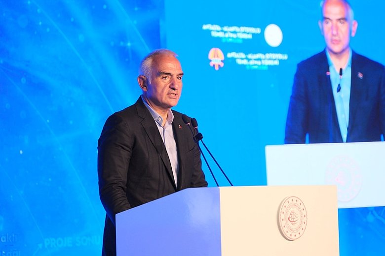 Antalya’dan tüm zamanların günlük turist rekoru