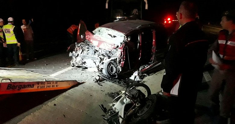 Dikili’de katliam gibi kaza: 5 ölü