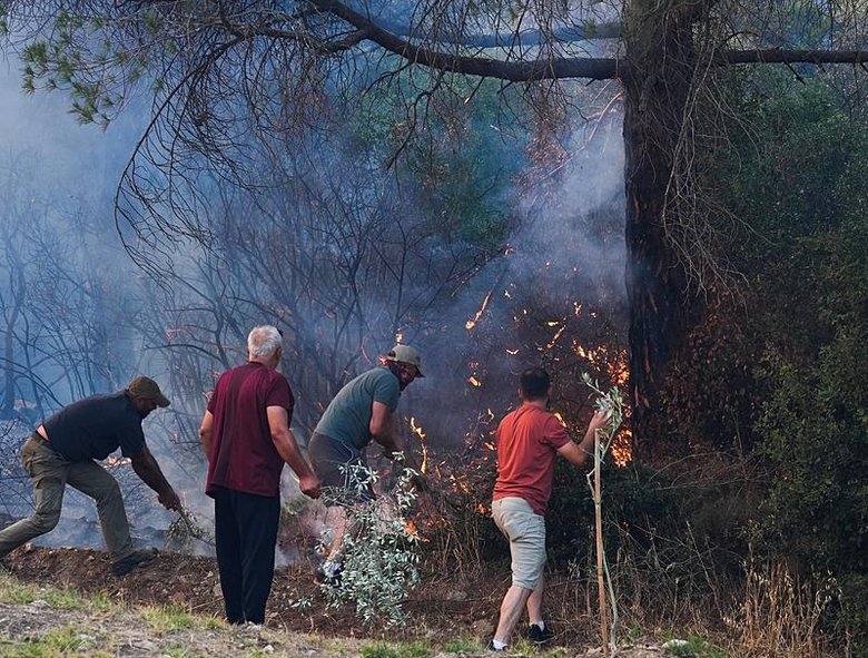 İzmir’deki yangınlarda son durum! Ciğerlerimiz yanıyor