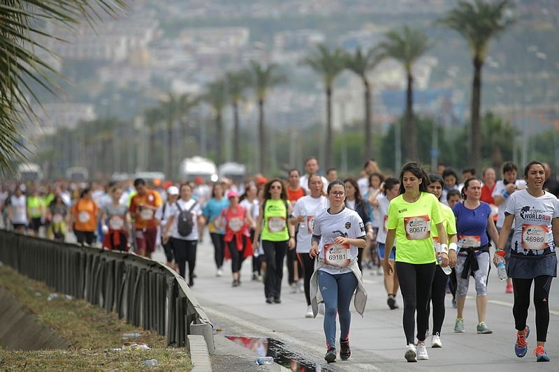 8 bin kişi “Wings For Life World Run” etkinliğinde koştu
