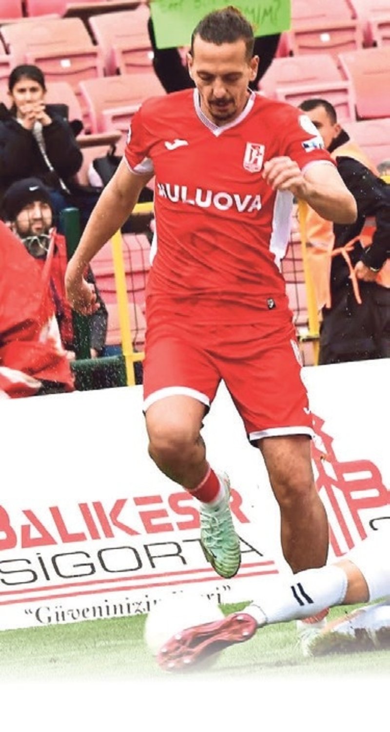 Balıkesirspor evinde takıldı