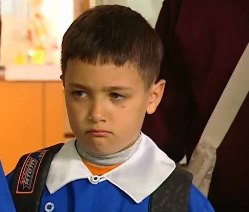 Yaprak Dökümü Fikret’in üvey oğulları büyüdü kocaman adam oldu! Son halleri çok şaşırtacak