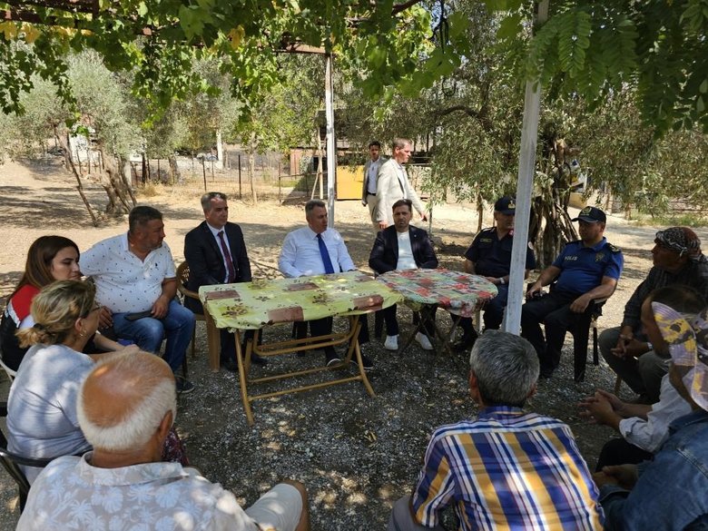 İzmir Valisi Süleyman Elban yangın bölgesi Tire’yi ziyaret etti