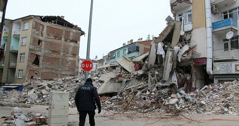 Son depremlerden sonra vatandaş sigorta şirketlerine koştu