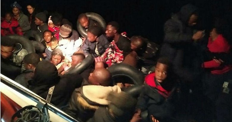 İzmir Dikili açıklarında 41 kaçak göçmen yakalandı