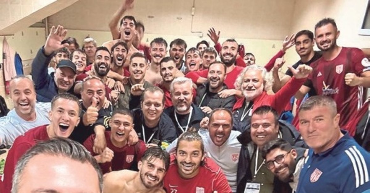 Ayvalıkgücü sol şeritte