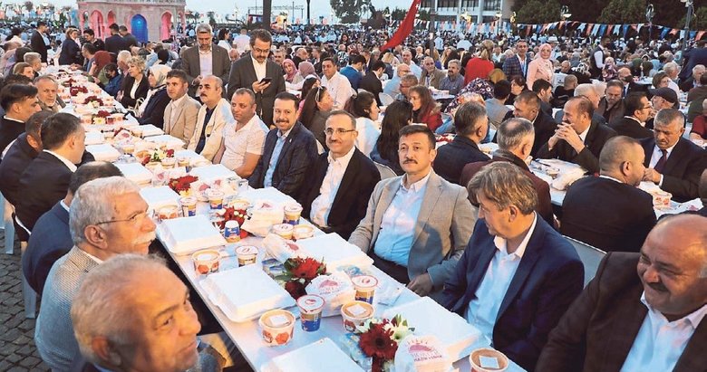 AK Parti’den İzmir’de dev iftar