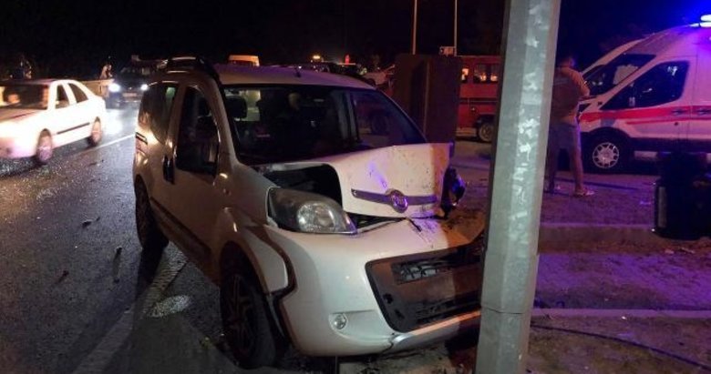 Aydın’da iki hafif ticari araç çarpıştı: 6 yaralı