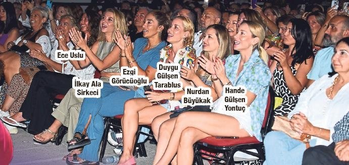 Ustayı dinlerken hem güldüler hem eğlendiler