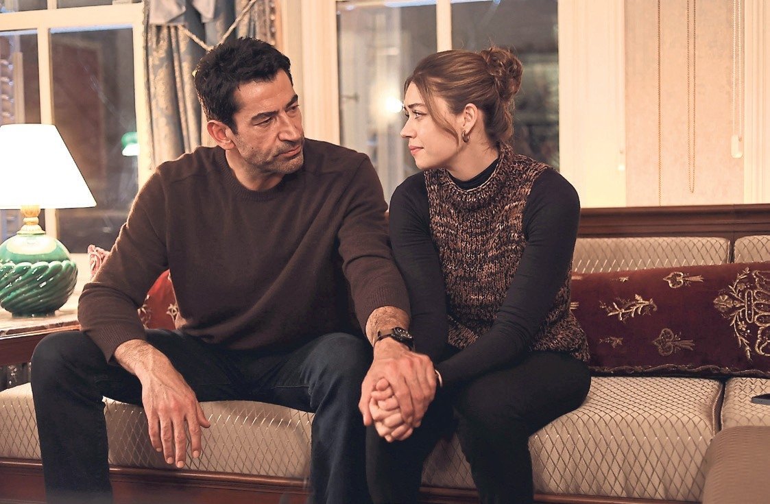 A.B.İ zirveye demir attı